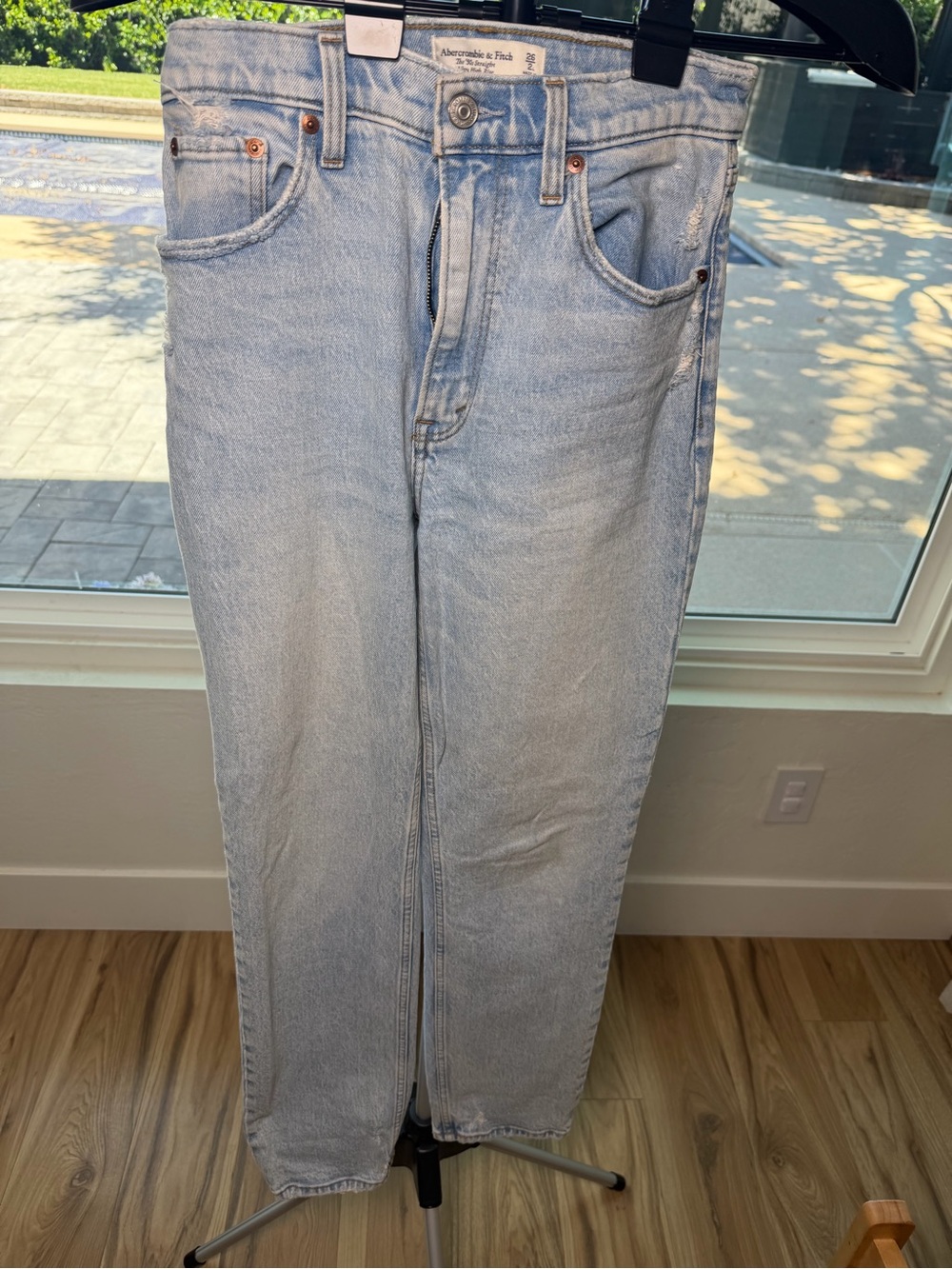 Abercrombie & Fitch Light Blue Straight Women’s Jeans